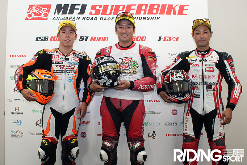 全日本RR第8戦鈴鹿【ST1000決勝】渡辺一馬が優勝で2年連続チャンピオンを決める