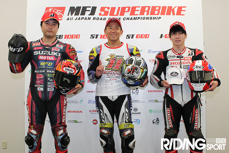 全日本RR第8戦鈴鹿【JSB1000レース3】中須賀克行が2022シーズン全戦全勝を達成！