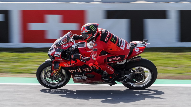 SBK（スーパーバイク世界選手権）第2戦カタルニア 1日目
