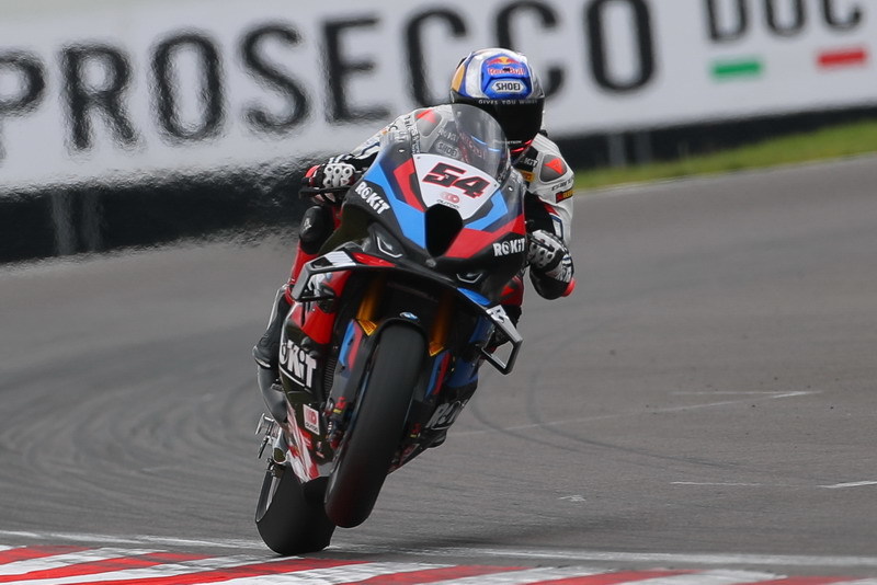 SBK（スーパーバイク世界選手権）第5戦イギリス 1日目